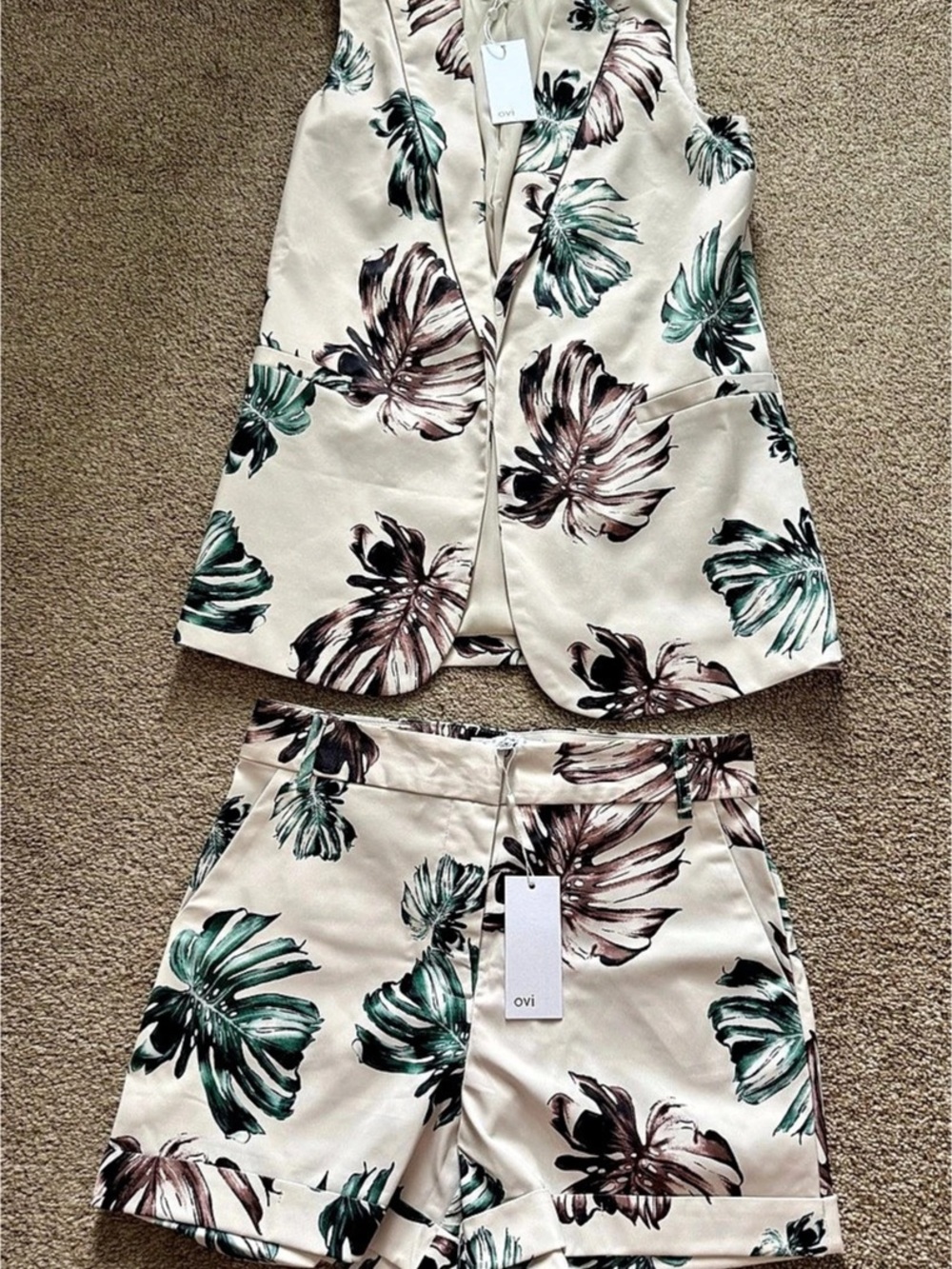 Ovi Floral Vest & Shorts Set in Cream